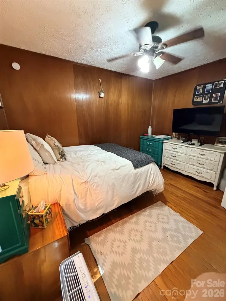 14 Border Street Black Mountain NC 28711