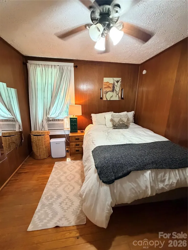14 Border Street Black Mountain NC 28711