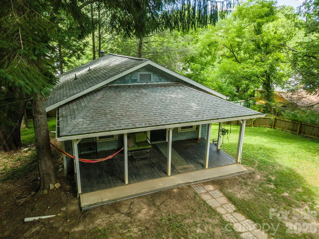 14 Border Street Black Mountain NC 28711