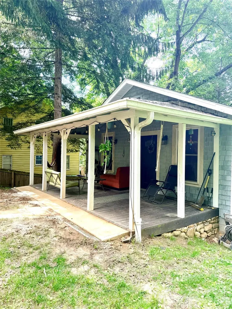 14 Border Street Black Mountain NC 28711