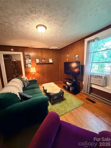 14 Border Street Black Mountain NC 28711