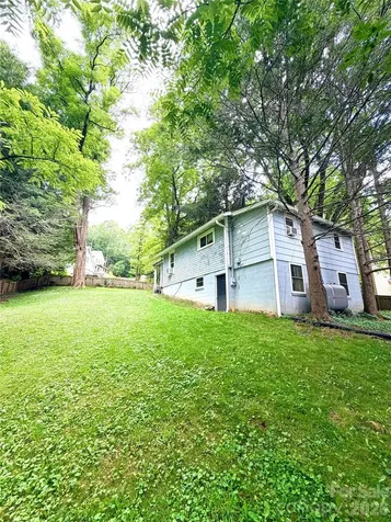 14 Border Street Black Mountain NC 28711