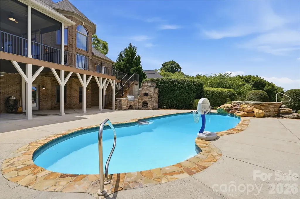 263 Quiet Waters Road Belmont NC 28012