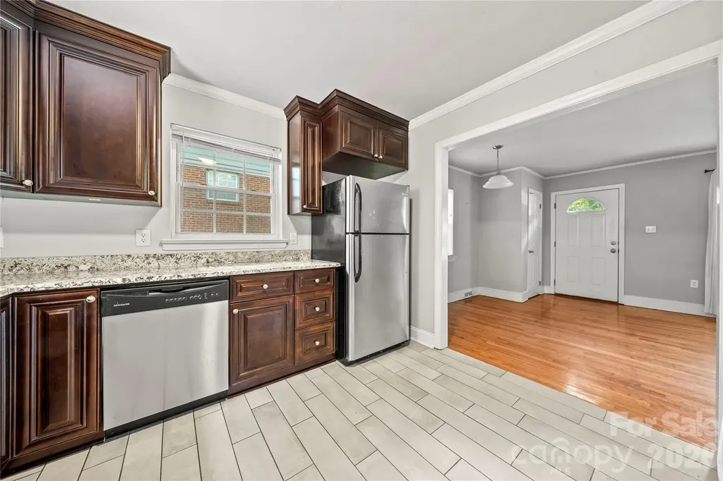 5027 Erickson Road Charlotte NC 28205