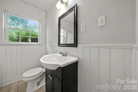 5027 Erickson Road Charlotte NC 28205