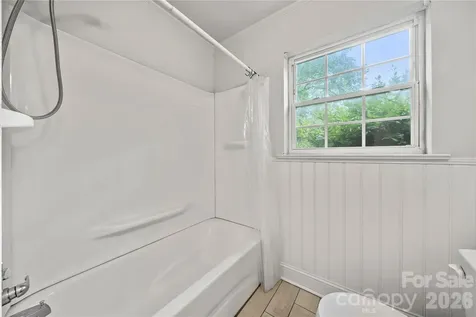 5027 Erickson Road Charlotte NC 28205