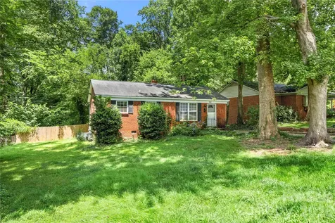 5027 Erickson Road Charlotte NC 28205