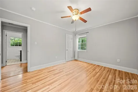 5027 Erickson Road Charlotte NC 28205
