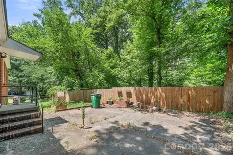 5027 Erickson Road Charlotte NC 28205