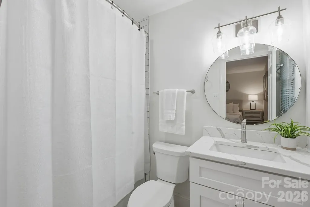 926 Shady Bluff Drive Charlotte NC 28211