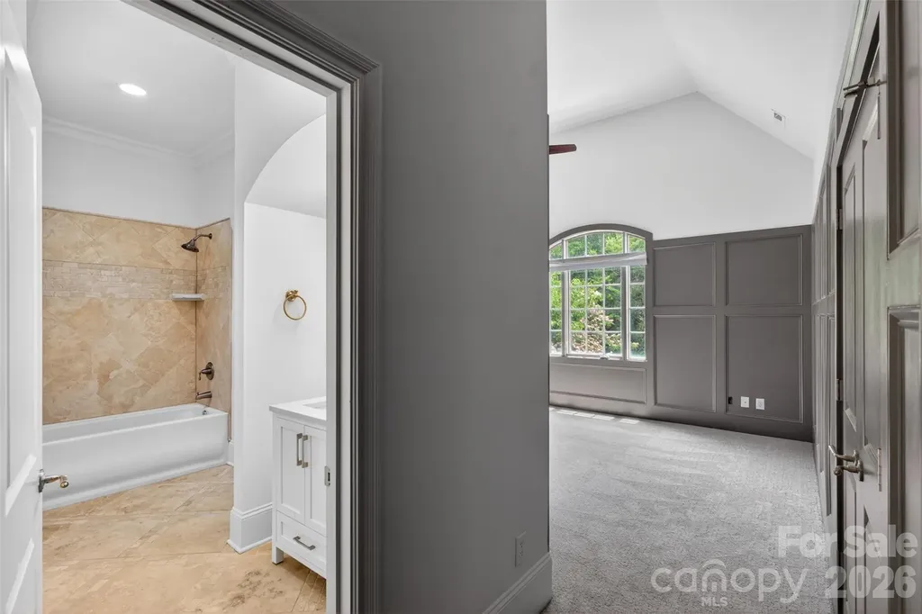 2132 Foxcroft Woods Lane Charlotte NC 28211