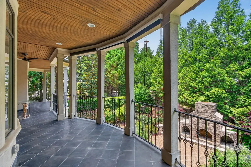 2132 Foxcroft Woods Lane Charlotte NC 28211