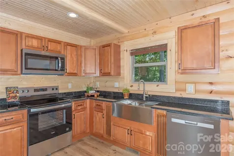 484 Twinbrook Lane Maggie Valley NC 28751
