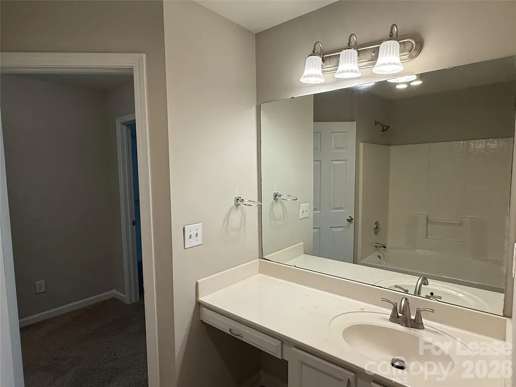 2152 Whispering Way Charlotte NC 28212