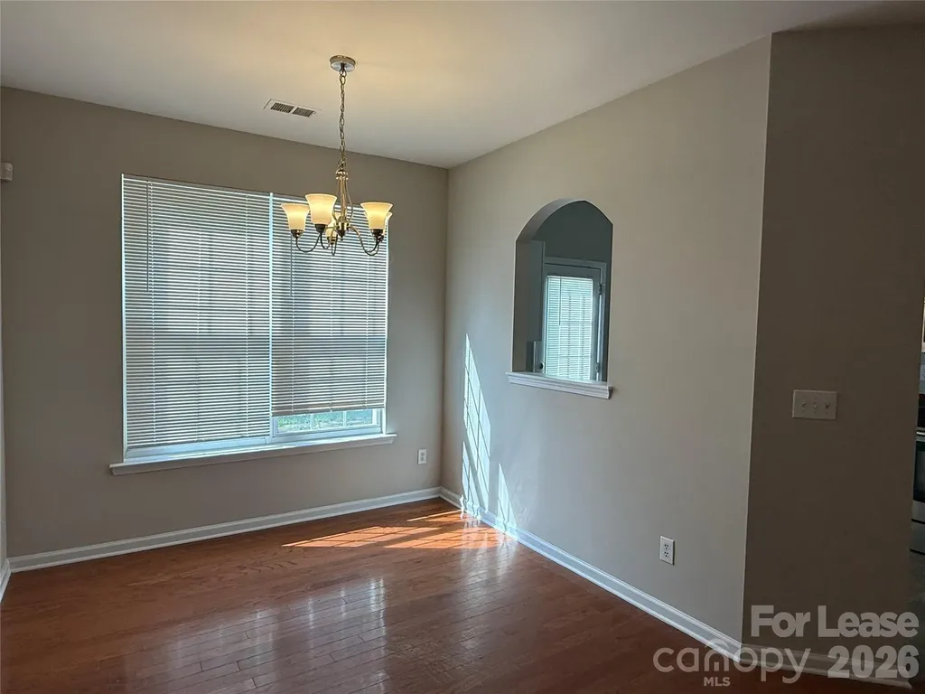 2152 Whispering Way Charlotte NC 28212