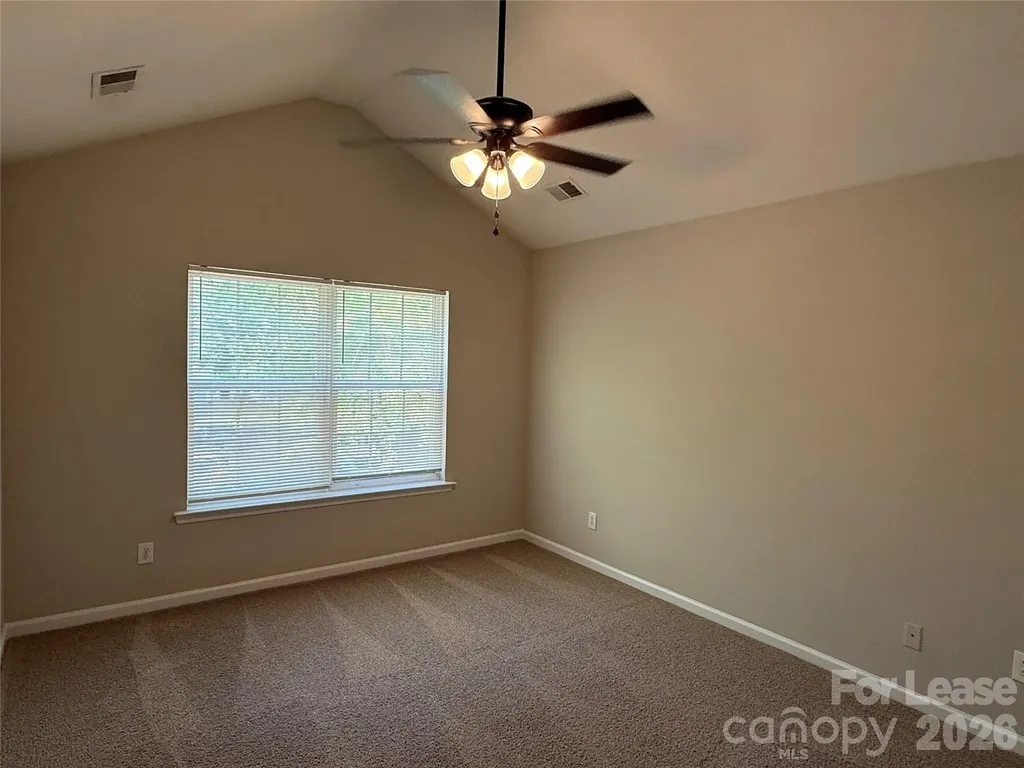 2152 Whispering Way Charlotte NC 28212