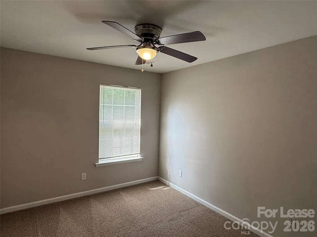 2152 Whispering Way Charlotte NC 28212