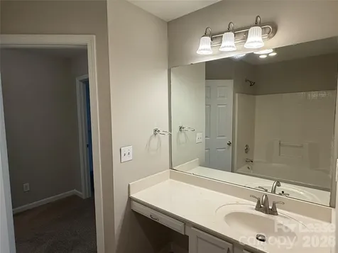 2152 Whispering Way Charlotte NC 28212