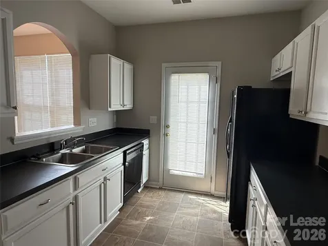 2152 Whispering Way Charlotte NC 28212
