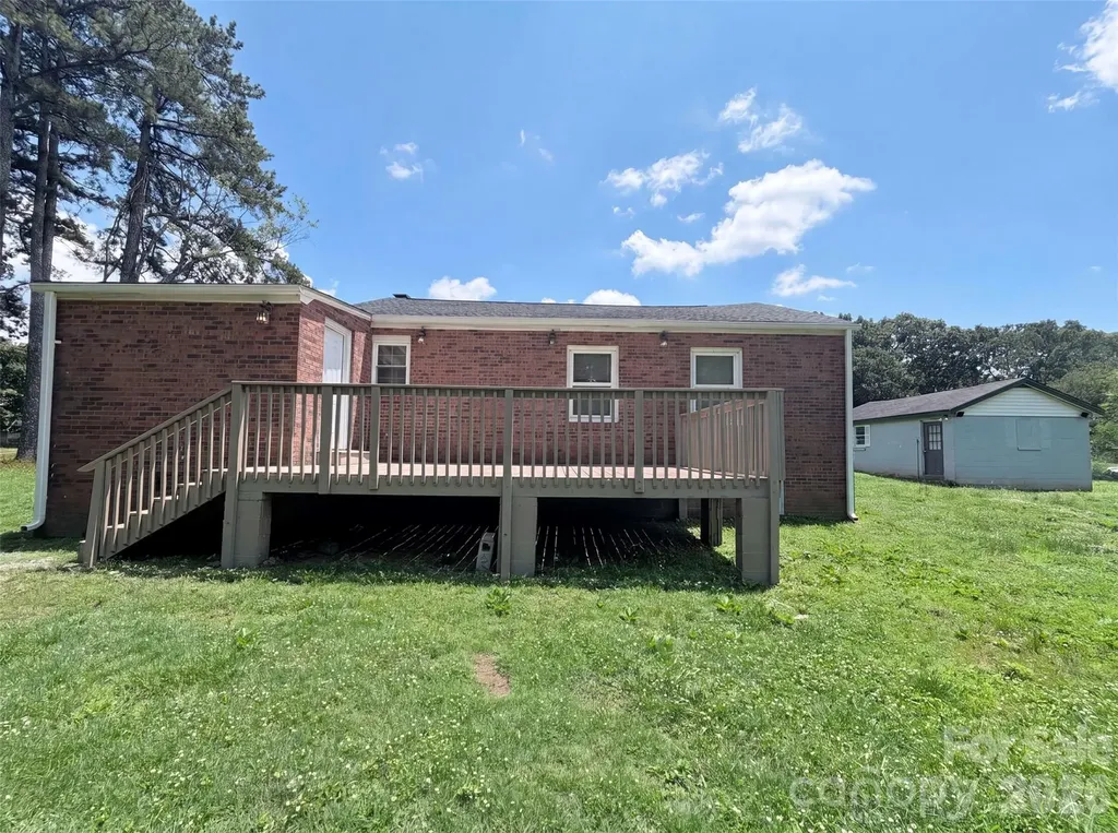206 Lilly Street Cherryville NC 28021