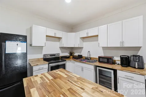 802 Canal Road Lockhart SC 29364