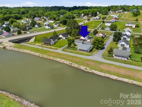 802 Canal Road Lockhart SC 29364