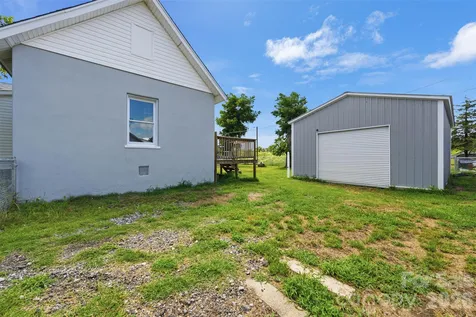 802 Canal Road Lockhart SC 29364