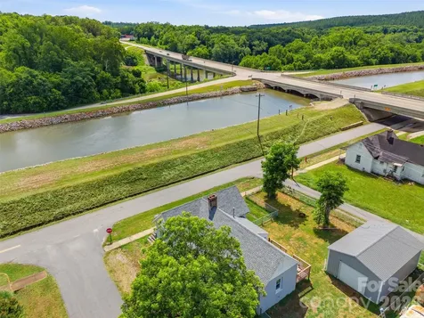 802 Canal Road Lockhart SC 29364