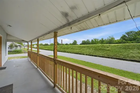 802 Canal Road Lockhart SC 29364