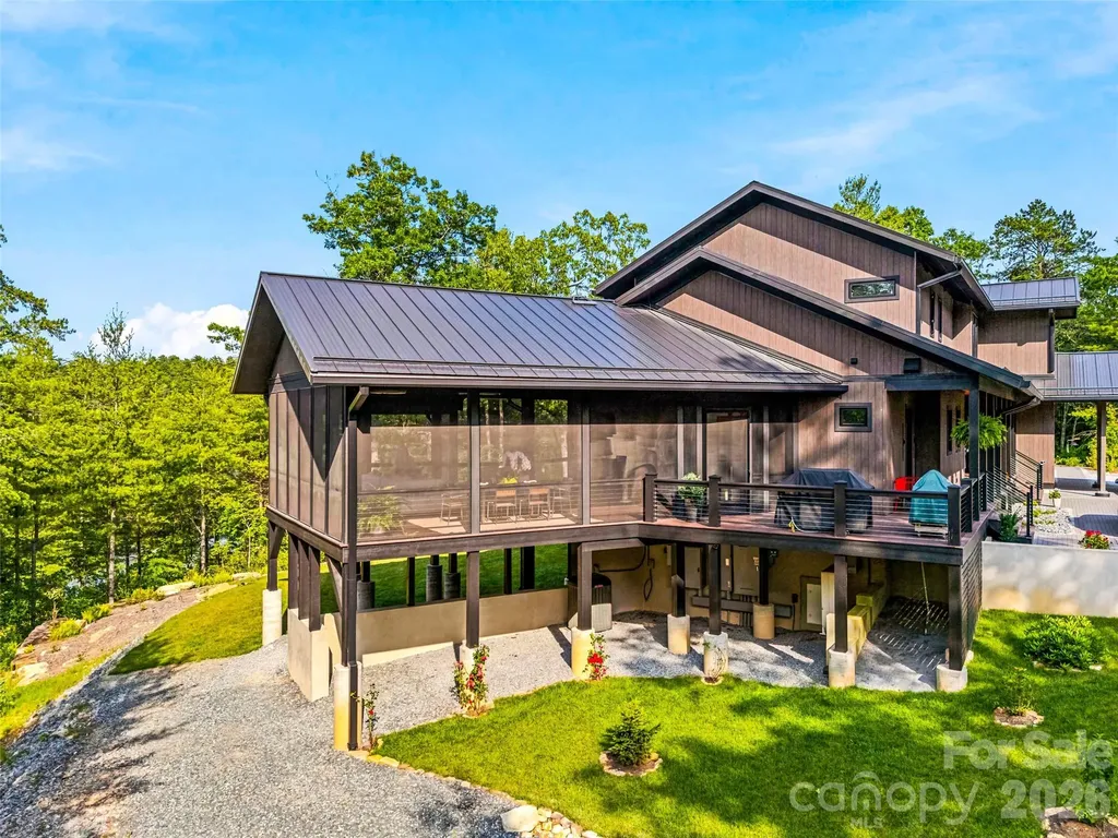 1367 Stones Lake Road Cedar Mountain NC 28718
