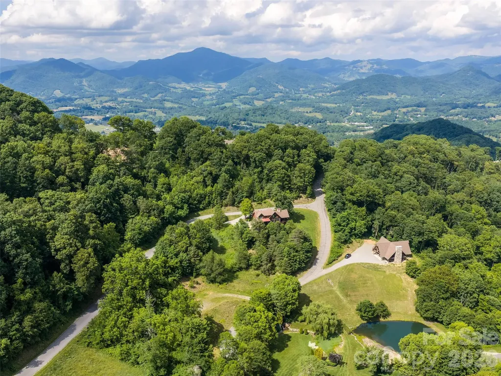 #37 Tapestry Trail Waynesville NC 28785