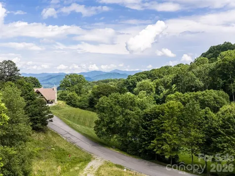 #37 Tapestry Trail Waynesville NC 28785