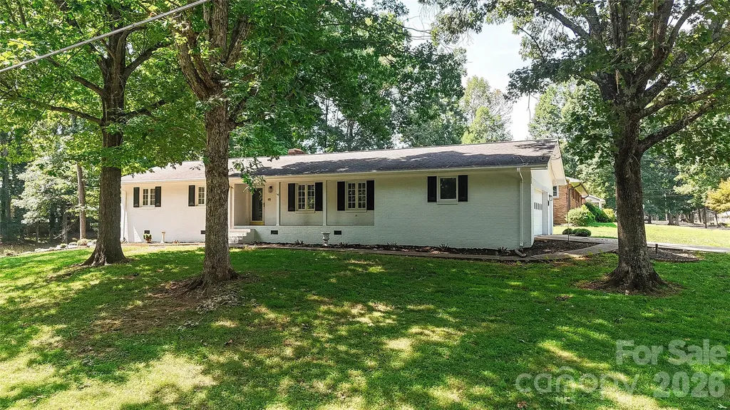 803 E 24th Street Newton NC 28658