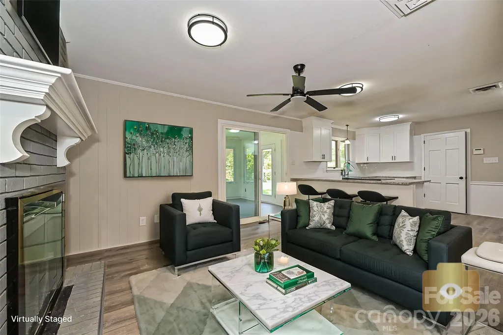 803 E 24th Street Newton NC 28658