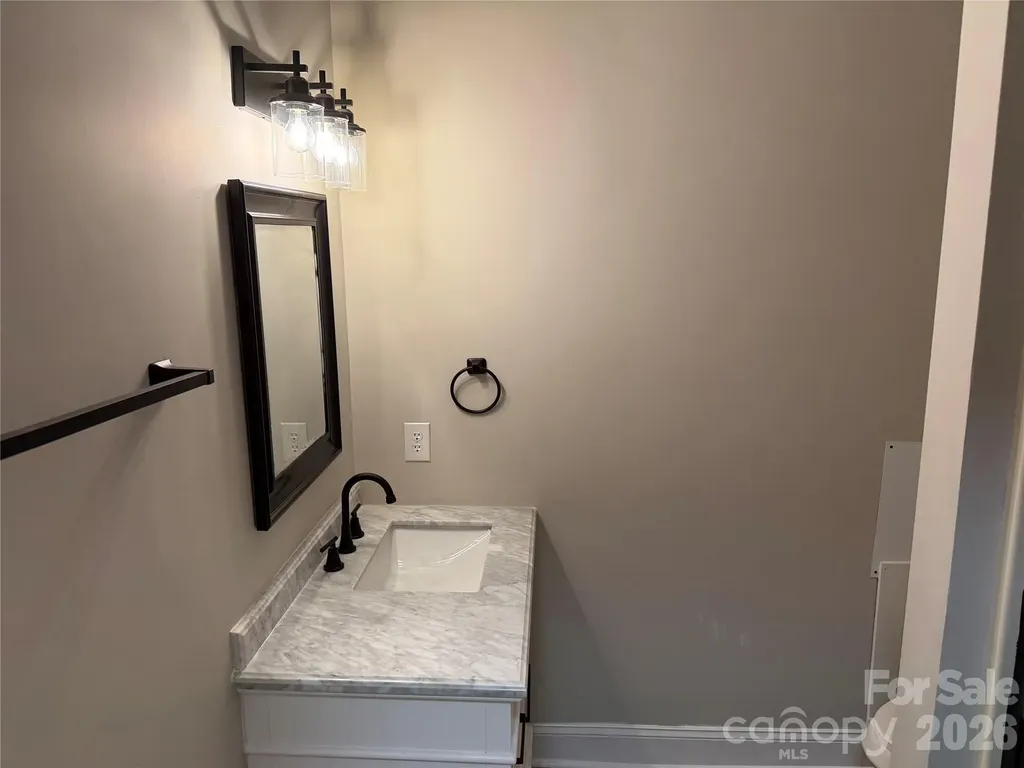 803 E 24th Street Newton NC 28658