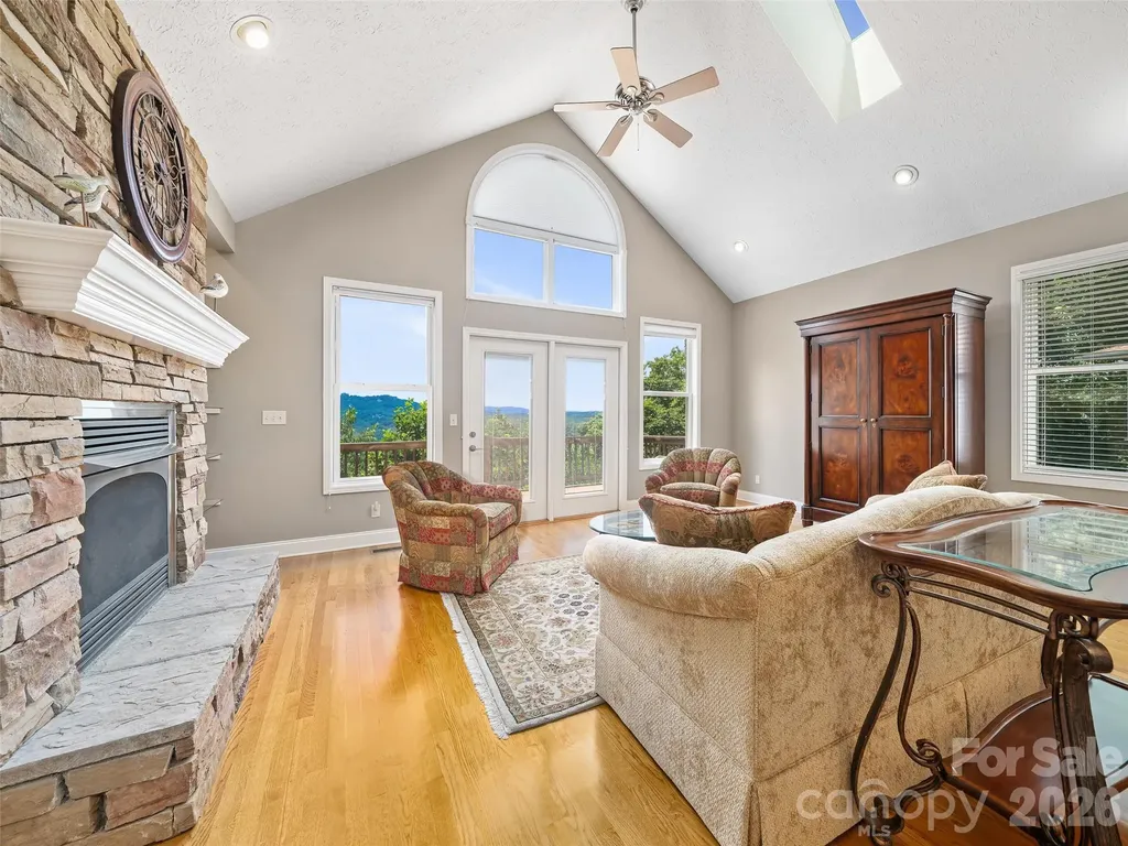 67 Ashefield Court Hendersonville NC 28791