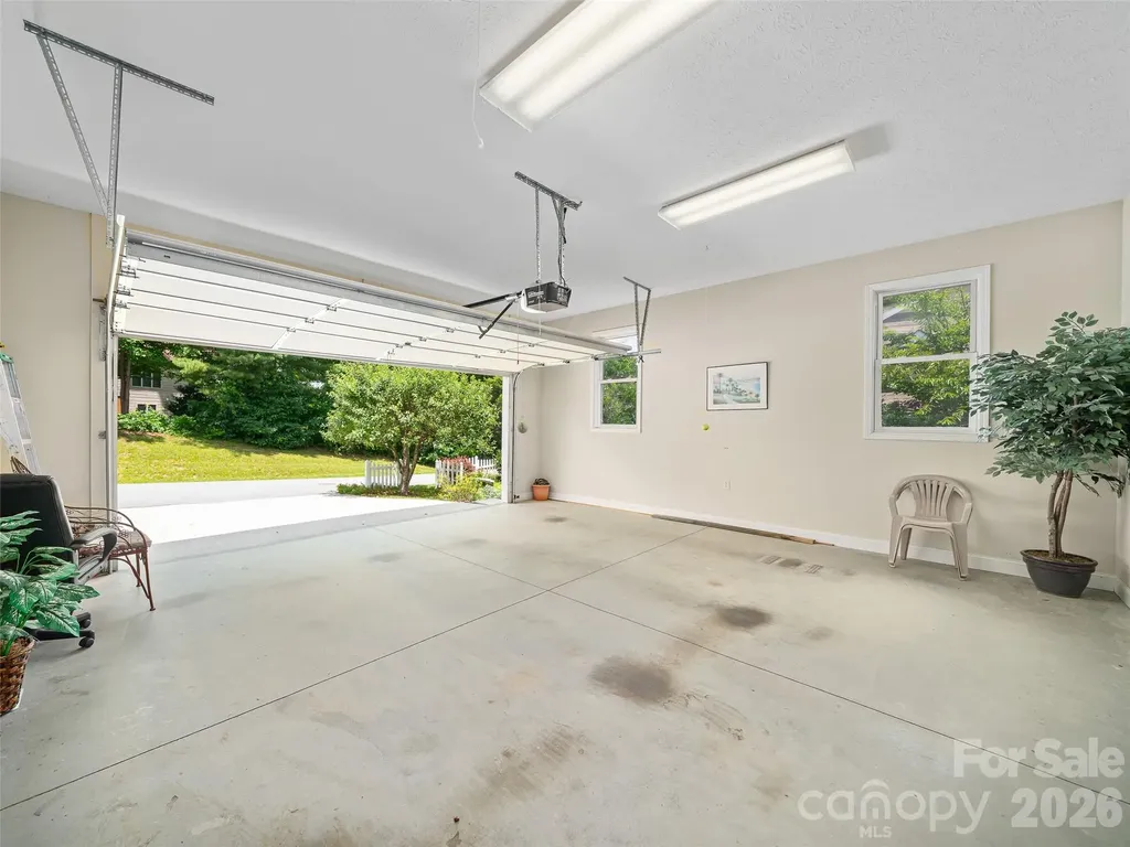67 Ashefield Court Hendersonville NC 28791