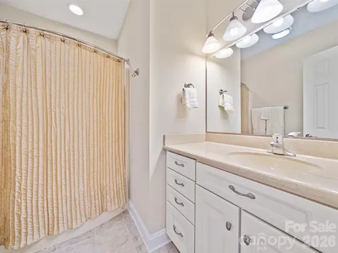 67 Ashefield Court Hendersonville NC 28791