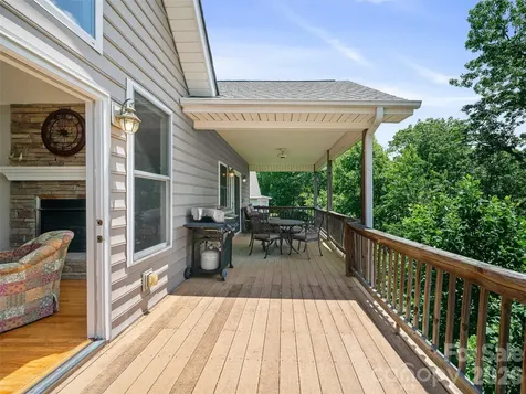 67 Ashefield Court Hendersonville NC 28791