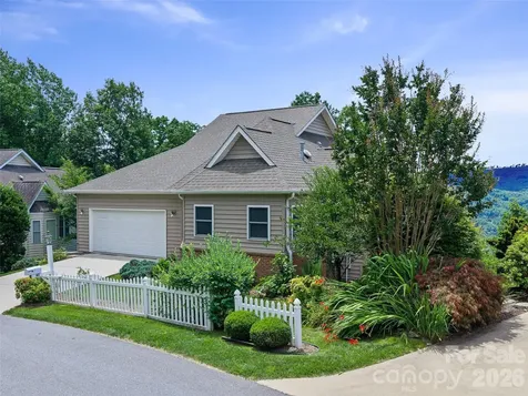 67 Ashefield Court Hendersonville NC 28791