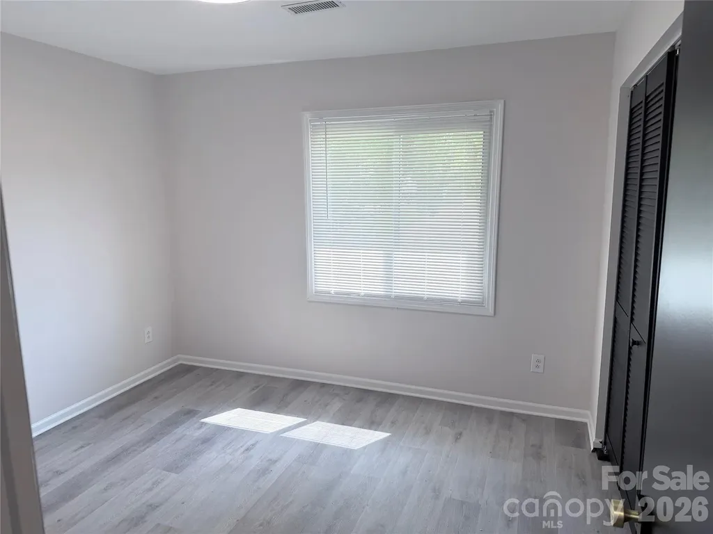 2530 Dion Avenue Charlotte NC 28212