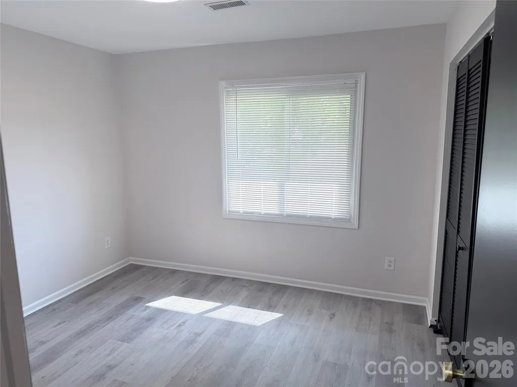 2530 Dion Avenue Charlotte NC 28212