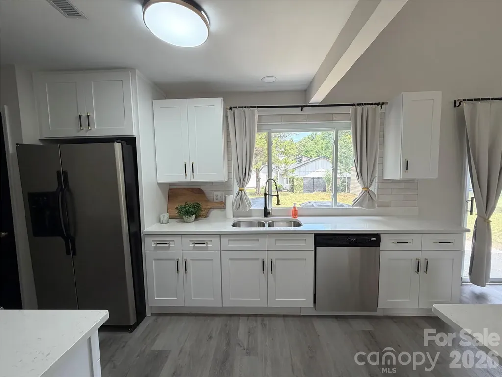 2530 Dion Avenue Charlotte NC 28212
