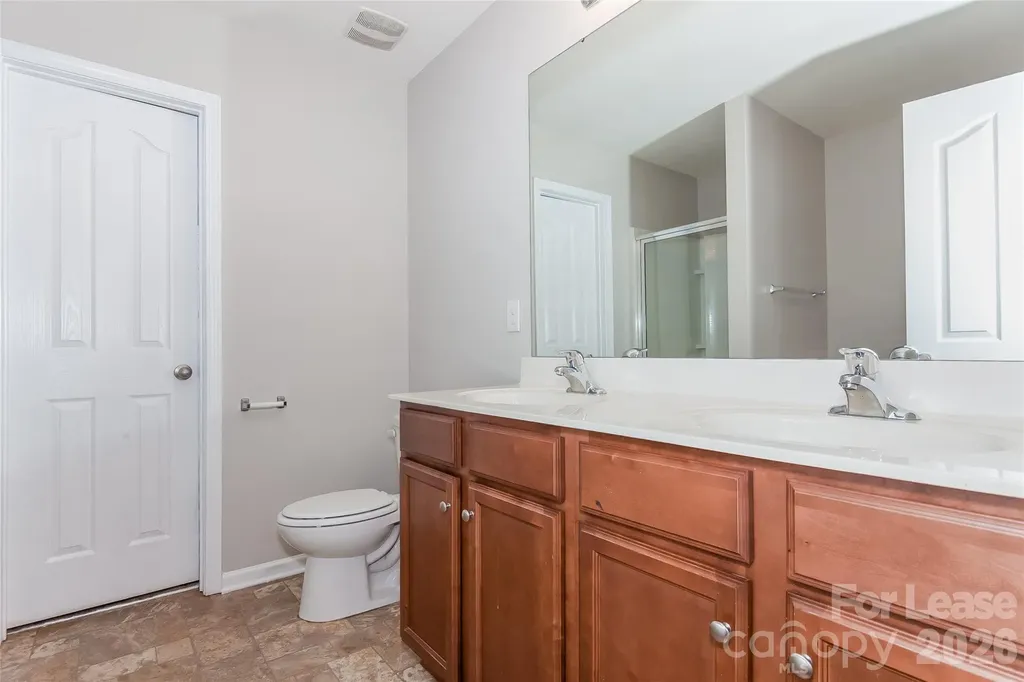3318 Victoria Brook Lane Charlotte NC 28208
