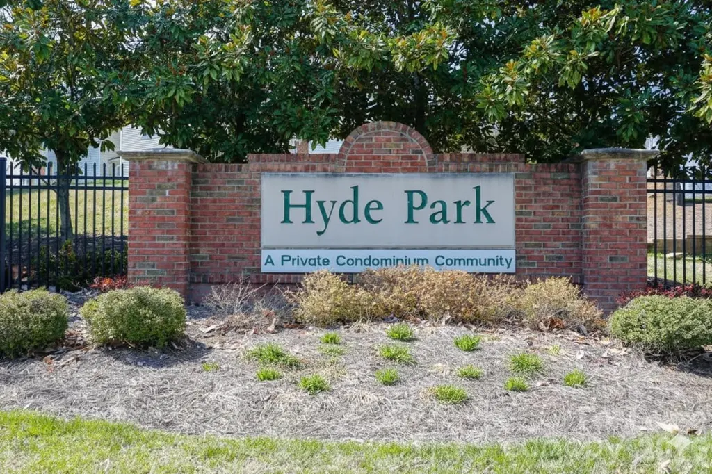 10669 Hill Point Court Charlotte NC 28262