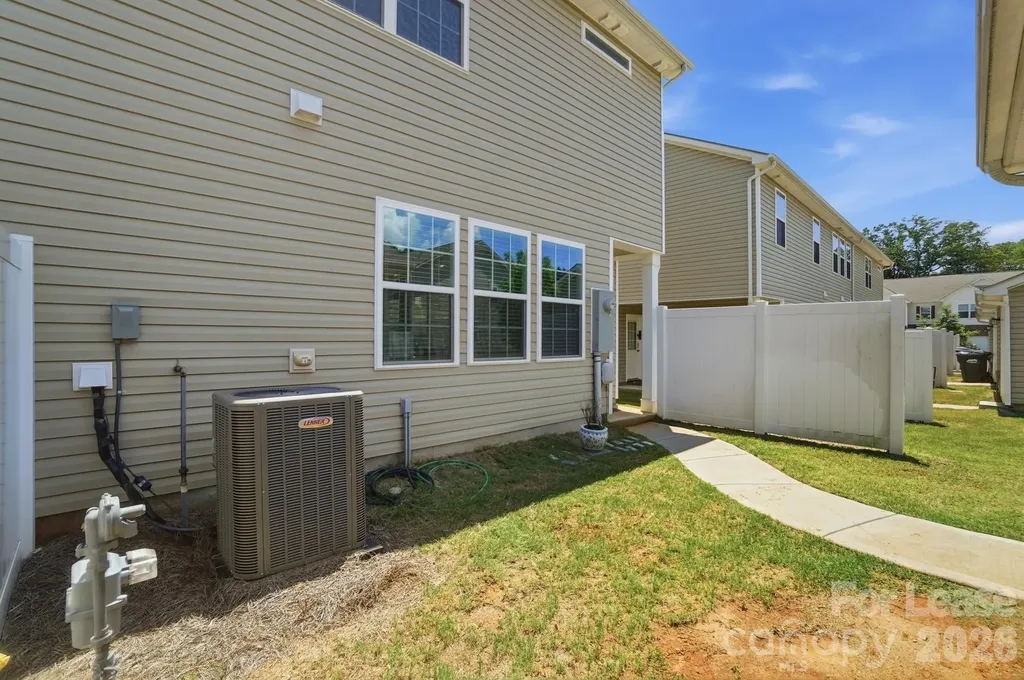 15764 Country House Street Charlotte NC 28273