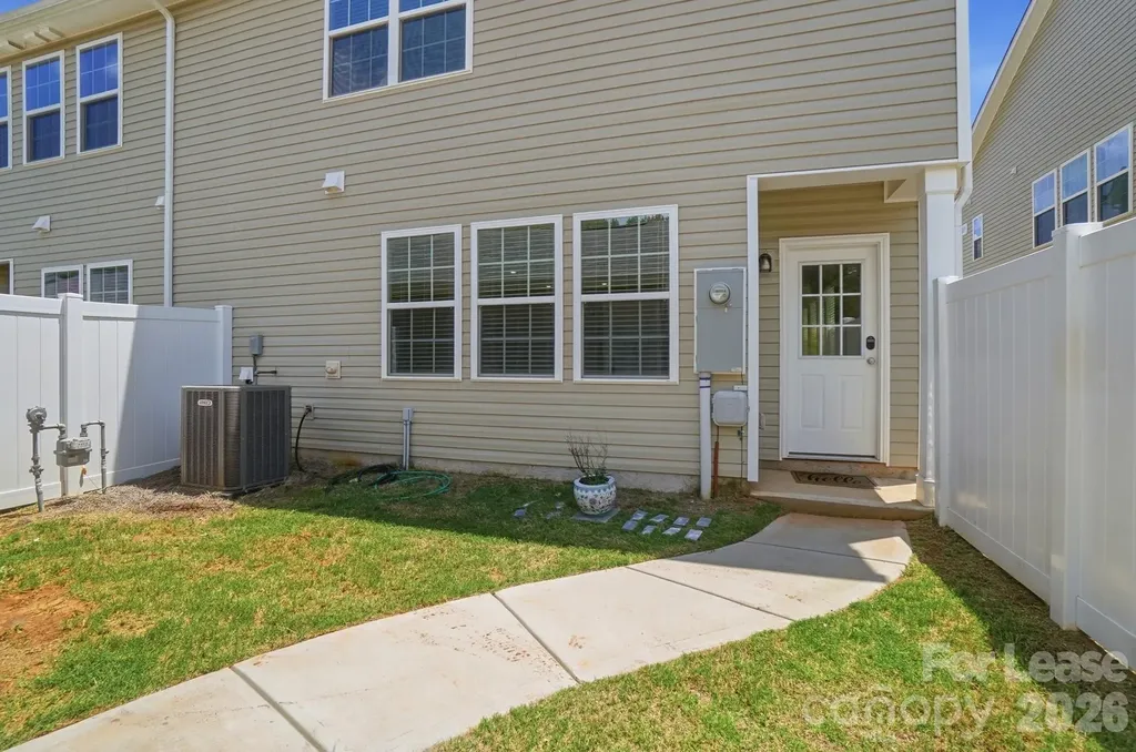15764 Country House Street Charlotte NC 28273