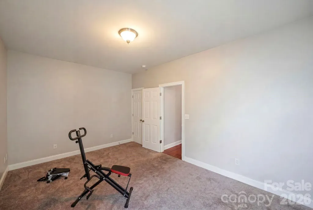 8505 Delamere Lane Charlotte NC 28269