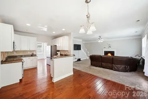 8505 Delamere Lane Charlotte NC 28269