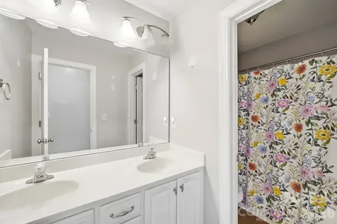 8505 Delamere Lane Charlotte NC 28269